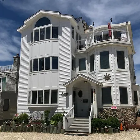 Beach House Retreats 6-Just 30 Steps From The Beach With Rooftop Hot Tub And Gourmet Kitchen